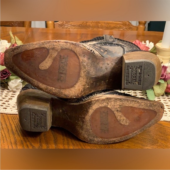 Corral A3355 size 8M - Picture 5 of 8